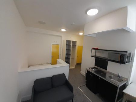 Studio to rent - Photo 5