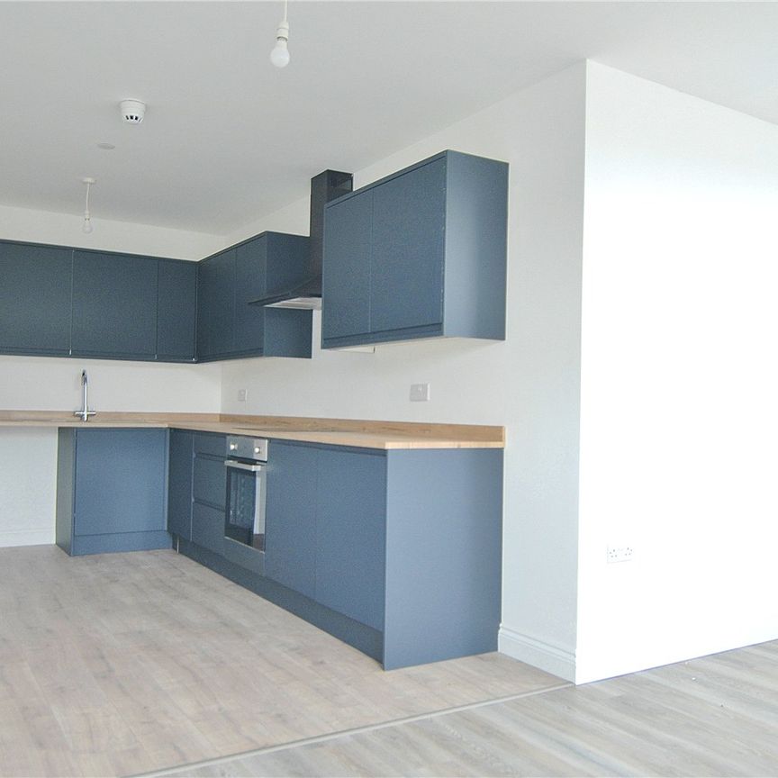 London Road, Stroud, Gloucestershire, GL5 - Photo 1