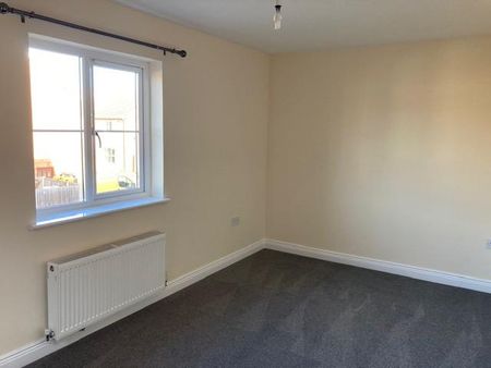 3 bedroom link detached house to rent - Photo 3