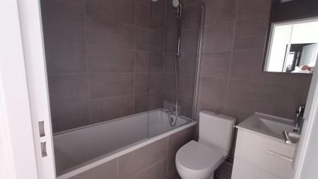 location Appartement T1 DE 26.2m² À PARIS - Photo 2