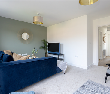 4 bedroom semi-detached house to rent - Photo 2