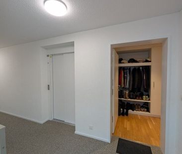 moderne 2.5-Zimmer-Wohnung mit eigenem Waschturm - Foto 6