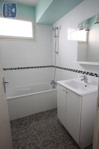 Location Appartement 3 pièces 70m² DIJON 21000 - Photo 4