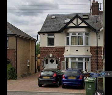 6 bedroom semi-detached house to rent - Photo 2