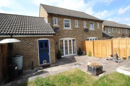 2 bedroom terraced house to rent - Photo 2
