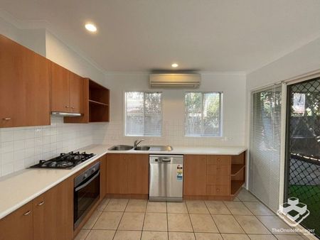 Fabulous Hendra Townhouse - Photo 5