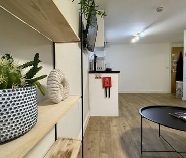 1 bedroom flat to rent - Photo 1