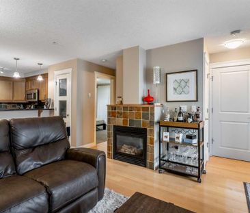 Modern Elegance And Urban Convenience: 2 Bed, 2 Bath Condo At 'the ... - Photo 1