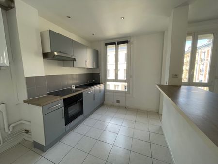 Location Appartement 2 pièces 50m² - Photo 3