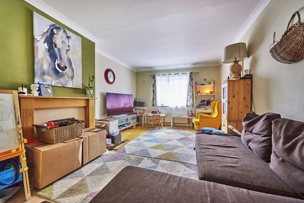 Available unfurnished from 05/01/2026 - Photo 1