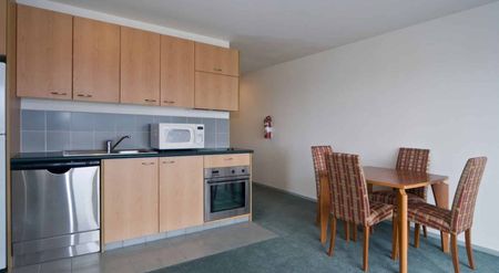 Fully Furnished City Apartment in the Heart of Auckland CBD - Photo 3