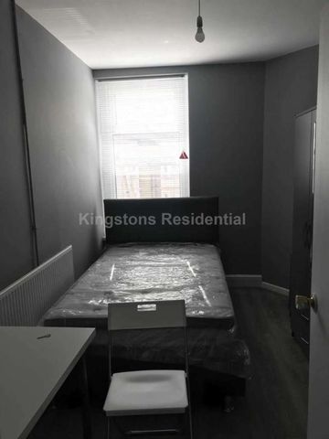 Colum Road, Cathays, Cardiff, CF10 - Photo 2