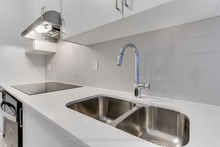 For Lease - 1035 Southdown Road Unit# 301, Mississauga, Ontario - Photo 2