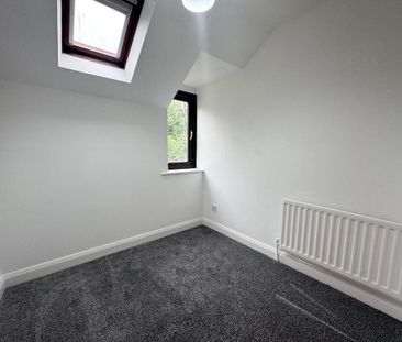 3 bedroom end of terrace house to rent - Photo 4