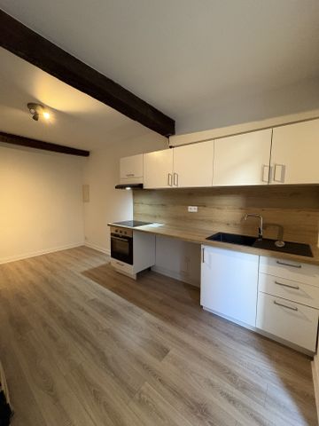 Location Appartement 2 pièces 31m² CASTELNAUDARY 11400 - Photo 3