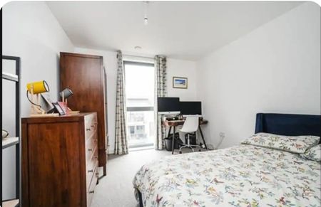 2 Bed Flat, Cornhill House, E3 - Photo 4