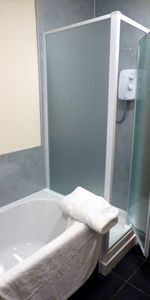 Room in a Shared House, Milton Road, SO15 - Photo 3