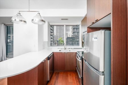 For Lease - 35 Hayden Street Unit# 517, Toronto, Ontario - Photo 5