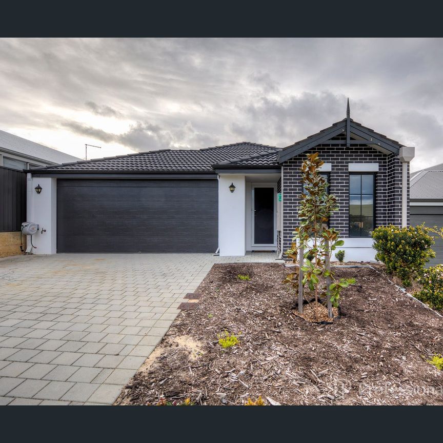 21 Cobbler Way, Two Rocks, WA 6037 - Photo 1