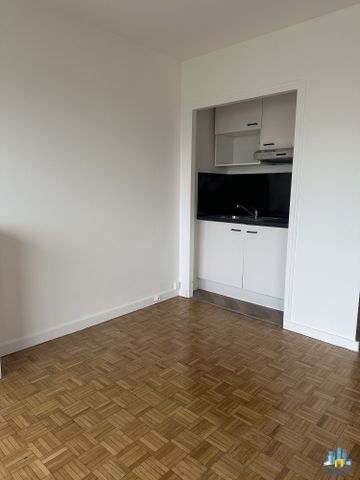 Location Appartement 1 pièce 28m² COURBEVOIE 92400 - Photo 4