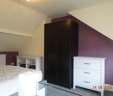 3 bedroom terraced house to rent - Photo 4