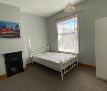 4 Bed Student Accommodation - Photo 2