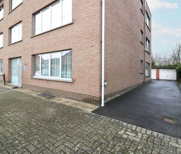 Centraal gelegen, royaal appartement met 2 slpk. - Photo 4