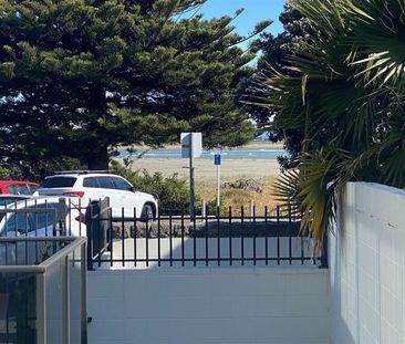 2/20 Esplanade, Sumner, NZ 8081 - Photo 5