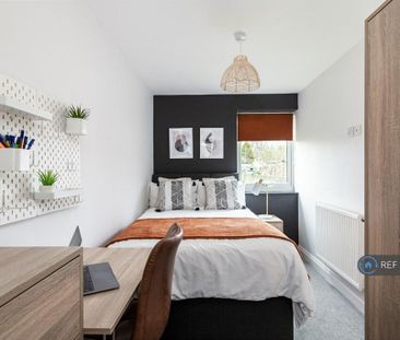 1 bedroom in a house share to rent - Photo 5