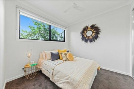 Charming 4-bedroom family home! - Photo 4