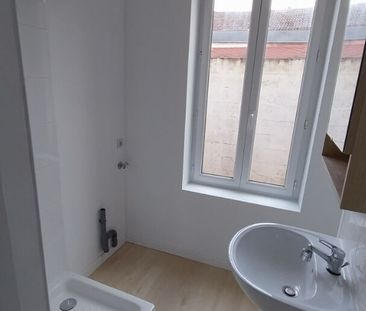 Location Appartement 3 pièces 40m² MAINTENON 28130 - Photo 2