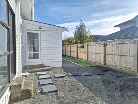 Central Hutt Living - Photo 2