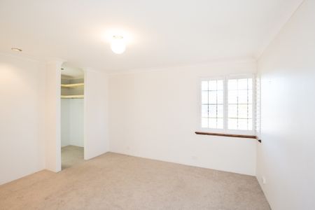 3 Oakapple Drive, Duncraig WA 6023 - House For Rent | Domain - Photo 5