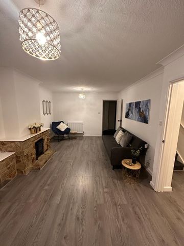 4 bedroom terraced house to rent - Photo 2