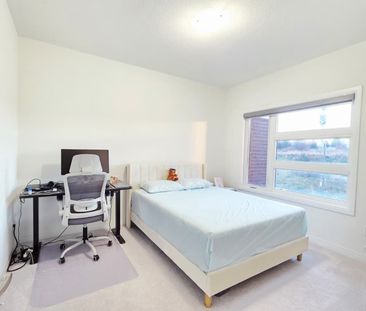 For Lease - 166 Ogston Crescent, Whitby, Ontario - Photo 4