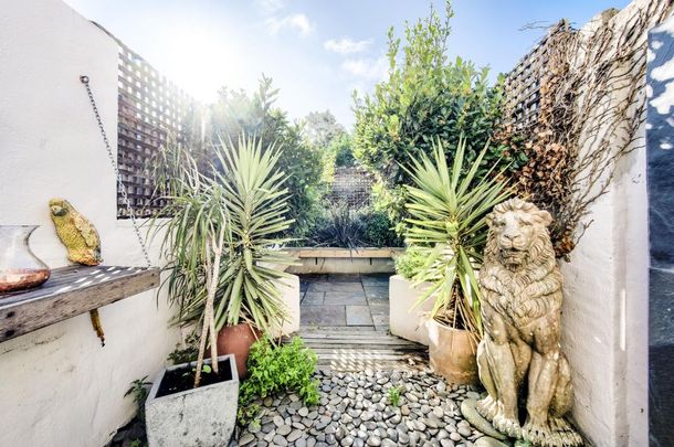 2 bedroom detached house to rent - Photo 1