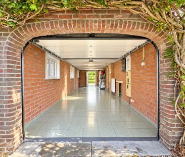 Ruime gezinswoning met 3 slaapkamers, 2 garages en tuin - Photo 6