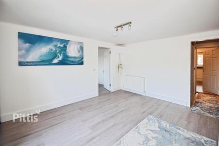 2 bedroom apartment to rent - Photo 2