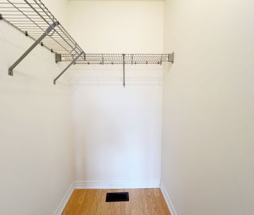 For Lease - 191 Shirrick Drive, Richmond Hill, Ontario - Photo 3