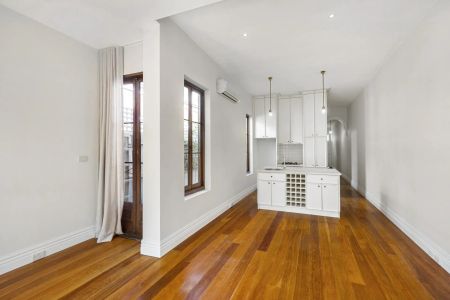 Perfectly Positioned Two Bedroom House - Photo 5