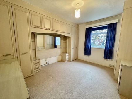 2 bedroom ground floor flat to rent - Photo 5