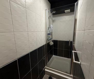 Leavesden Road, WATFORD - Photo 4