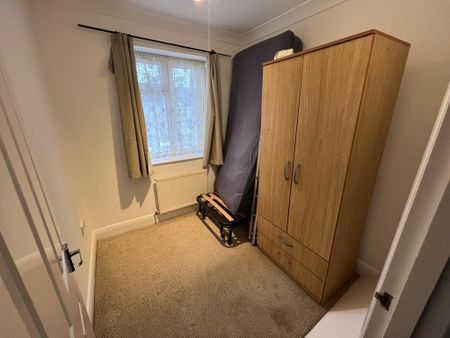 2 bedroom maisonette to rent - Photo 2