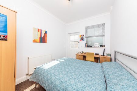 5 bedroom house to rent - Photo 2