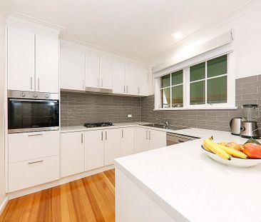 2/102 Broughton Road, Surrey Hills - Photo 1