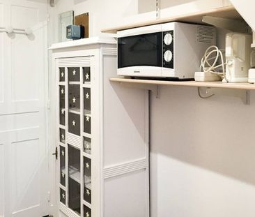 Logement à Paris, Location meublée - Studio T1 - Champ de Mars - Ei... - Photo 2