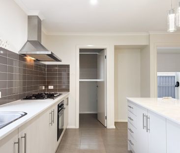 4 Bedroom Family Home - Photo 4