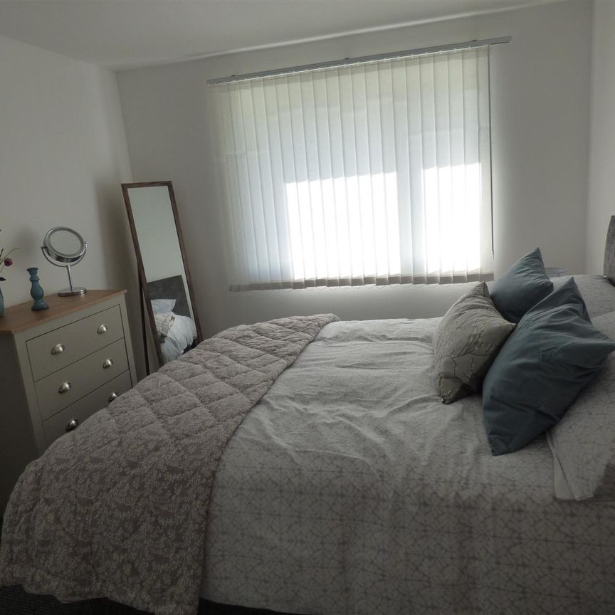 2 bed flat to rent in Lichfield Close, Kingston Park, NE3 - Photo 1