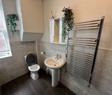 2 Bed Terraced House, Shafton Street, LS11 - Photo 6