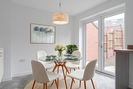 3 bedroom semi-detached house to rent - Photo 2
